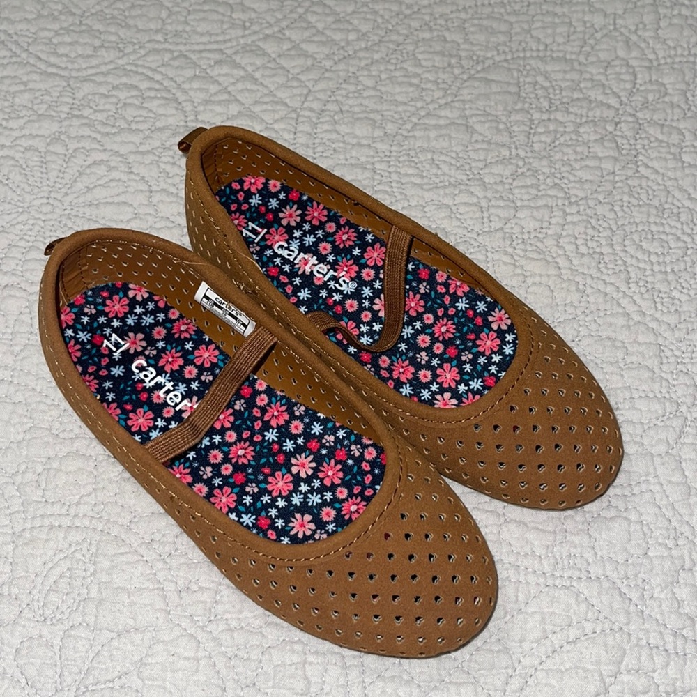 Carters Girls Ballet flats size 11